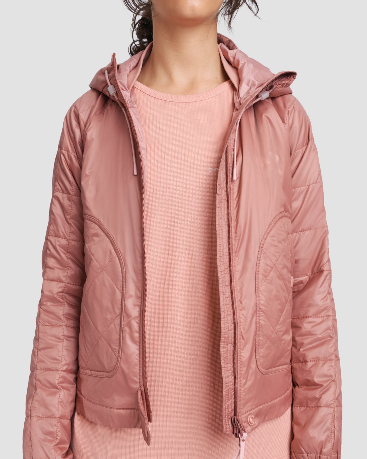 x The Arrivals Alt Road Women's Packable Jacket - Rose Quartz | Jacket