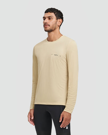 x The Arrivals LS Tee - Sand